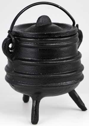 Ribbed cast iron cauldron 3"